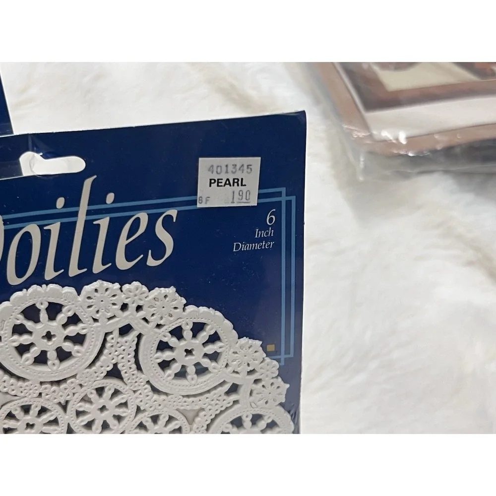 Royal Lace Medallion Paper Doilies 6